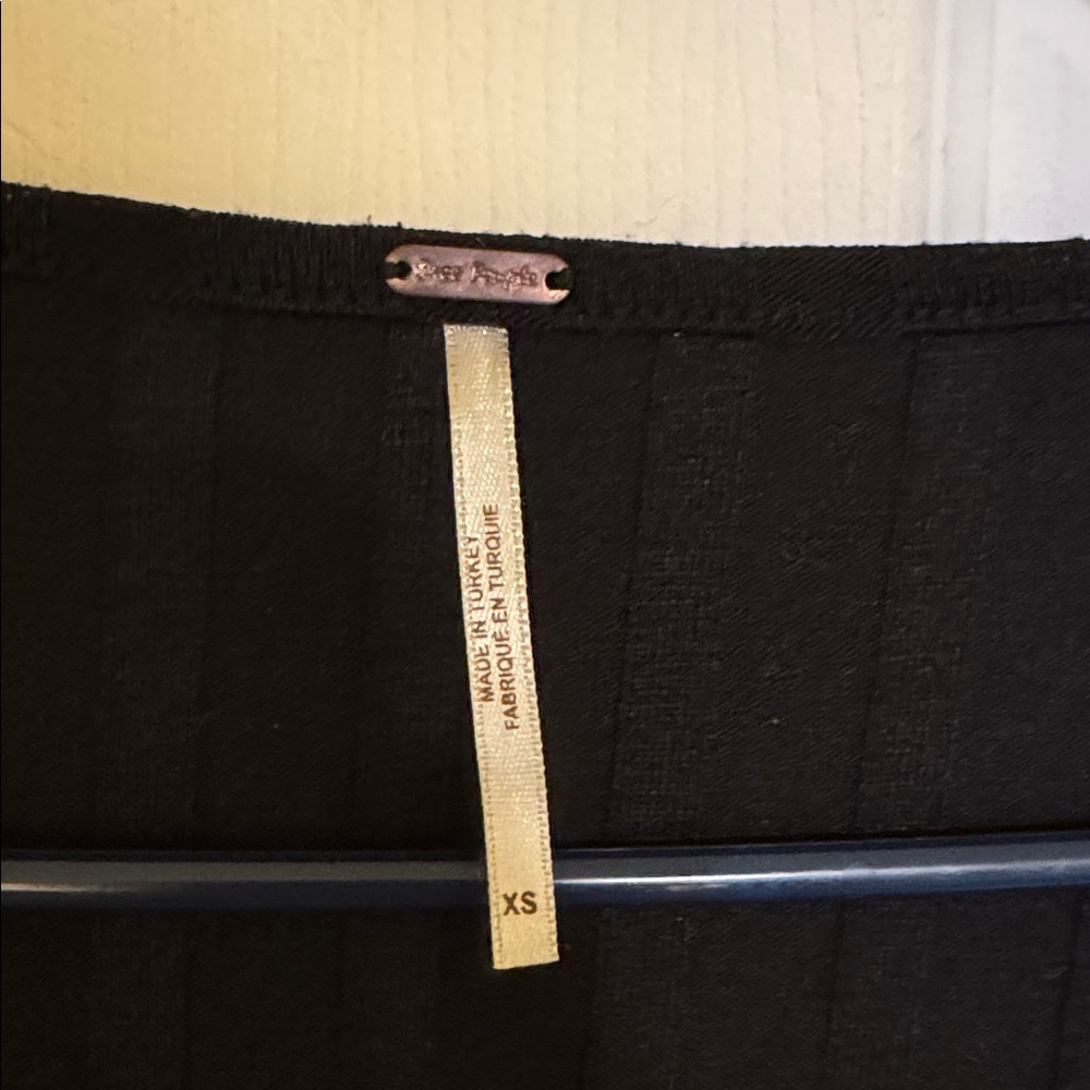 Free People Black Button-Up Ribbed Top - Picture 4 of 5